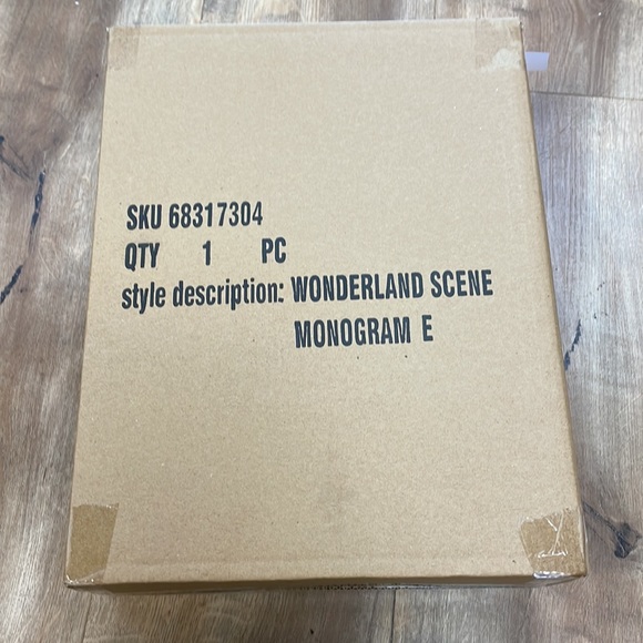 New Wonderland Scene Monogram Letter E By Anthropologie!!🔥🔥🔥 - Picture 16 of 16